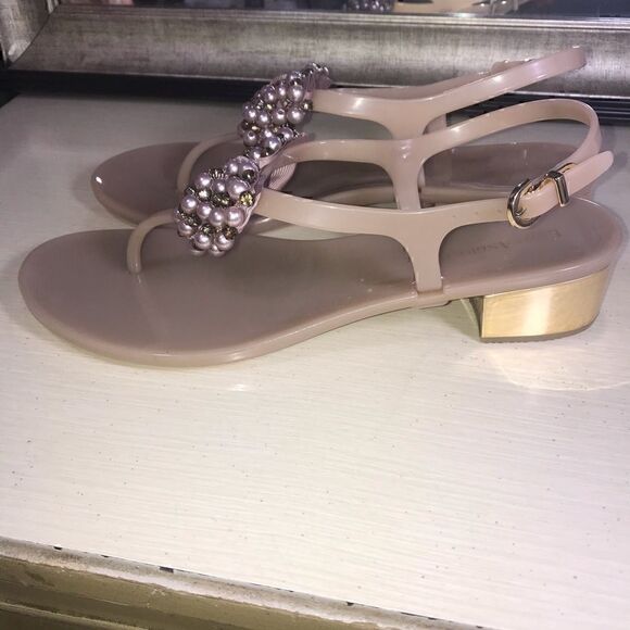 Enzo Angiolini Aiza Embellished Bow Thong Sandal 9 - Picture 4 of 14